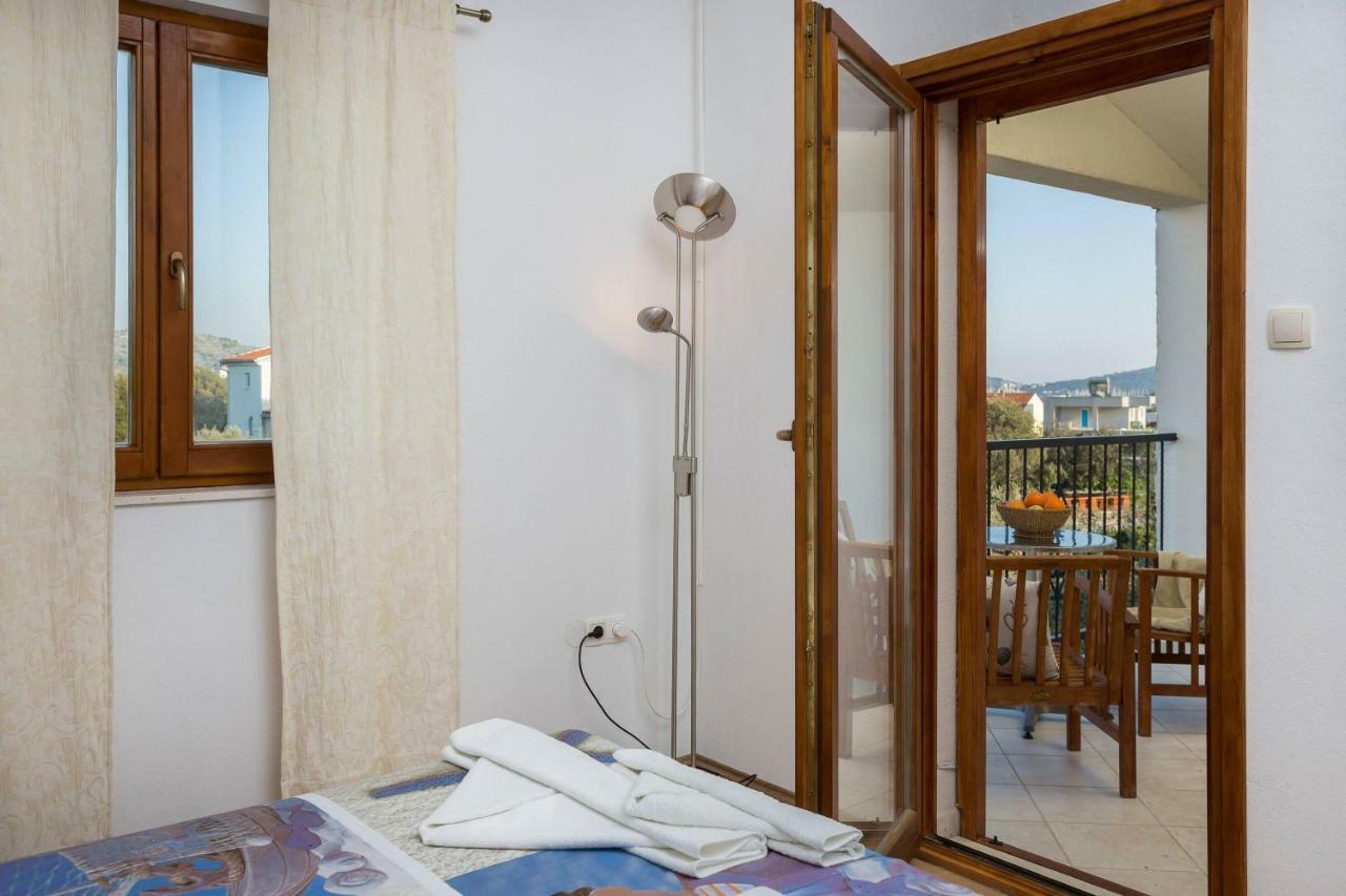 Rogoznicka Oaza 2 Villa Rogoznica  Bagian luar foto